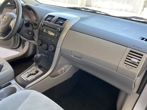 Used 2010 Toyota Corolla XLE FWD image 34