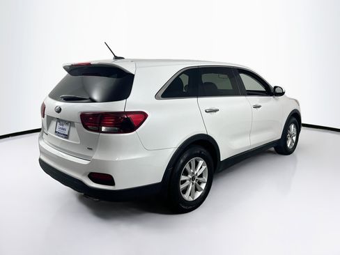 Used 2020 Kia Sorento LX FWD image 5