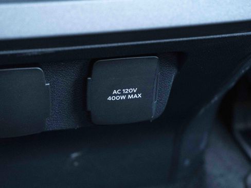 Used 2023 Ford F250 Lariat w/ Lariat Ultimate Package image 59