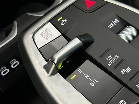 Used 2025 BMW X1 xDrive28i w/ Technology Package image 21