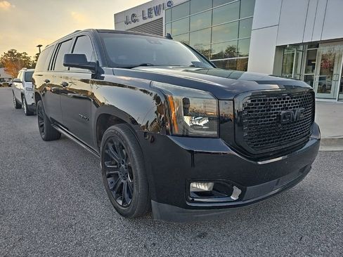Used 2017 GMC Yukon XL Denali w/ Open Road Package image 1
