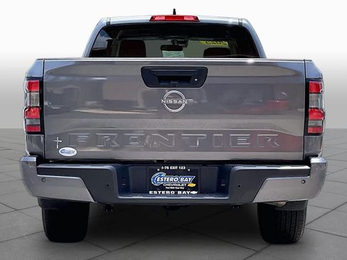 Used 2025 Nissan Frontier SV RWD image 5