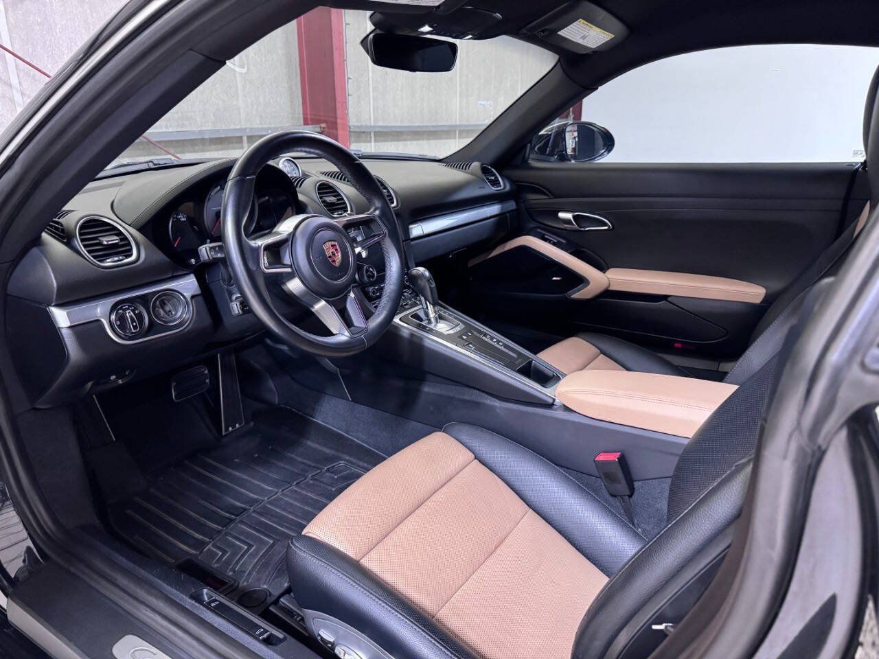 Used 2018 Porsche 718 Cayman S RWD image 2