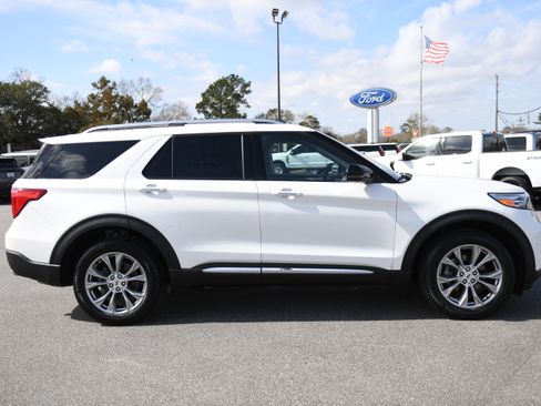Used 2023 Ford Explorer Limited w/ Equipment Group 301A image 1