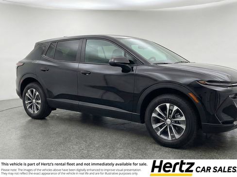 Used 2025 Chevrolet Equinox LT image 1