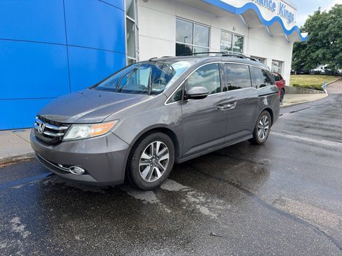 Used 2014 Honda Odyssey Touring Elite image 17