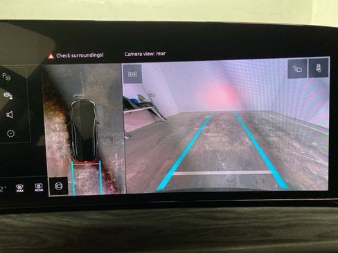 Used 2025 Audi Q5 Premium w/ Convenience Package image 52