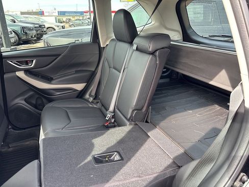 Used 2023 Subaru Forester Limited image 33