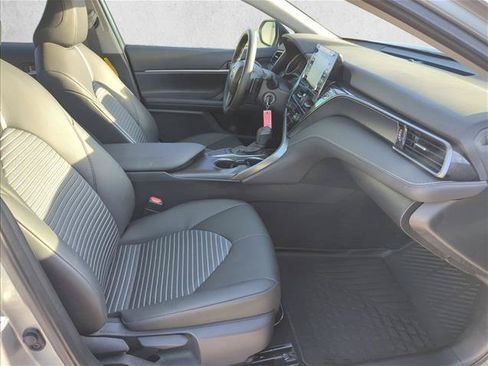 Used 2024 Toyota Camry SE FWD image 25
