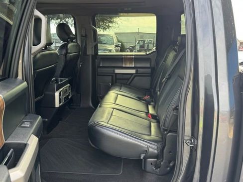 Used 2020 Ford F150 Lariat image 13