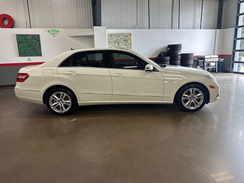 Used 2010 Mercedes-Benz E 350 4MATIC Sedan image 3