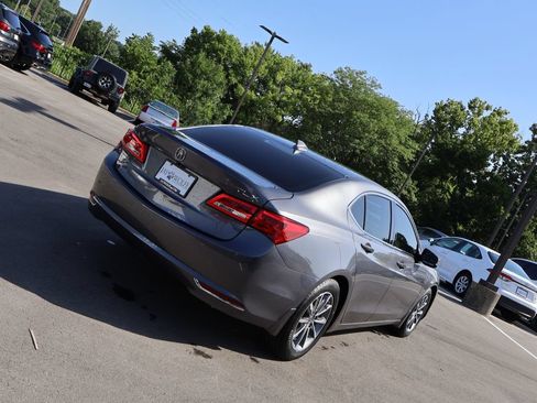 Used 2020 Acura TLX FWD image 7