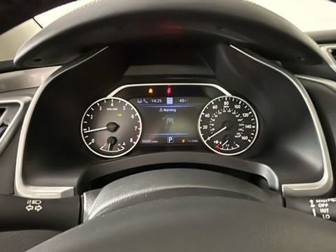 Used 2024 Nissan Murano SV AWD/4WD image 18