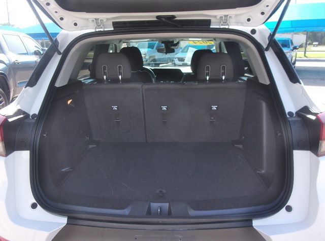 Certified 2024 Chevrolet TrailBlazer LT w/ LT Cold Weather Package AWD/4WD image 25