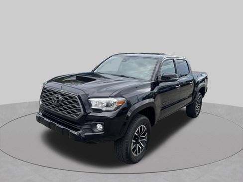 Used 2022 Toyota Tacoma TRD Sport w/ Technology Package RWD image 12