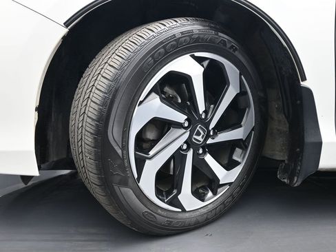 Used 2017 Honda Accord EX-L image 34