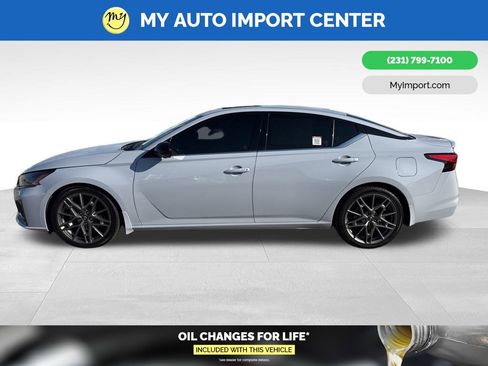 Used 2023 Nissan Altima 2.0 SR image 4