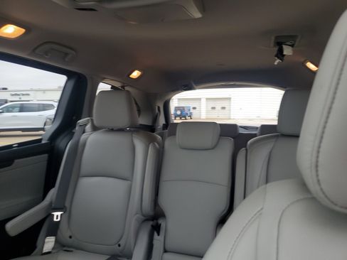 Used 2023 Honda Odyssey Touring image 29