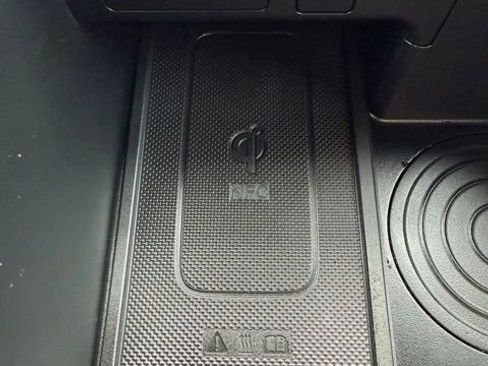 Used 2024 Hyundai Palisade Calligraphy image 31