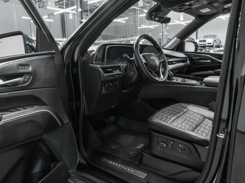 Used 2024 Cadillac Escalade ESV V w/ LPO, Floor Liner Package AWD/4WD image 22