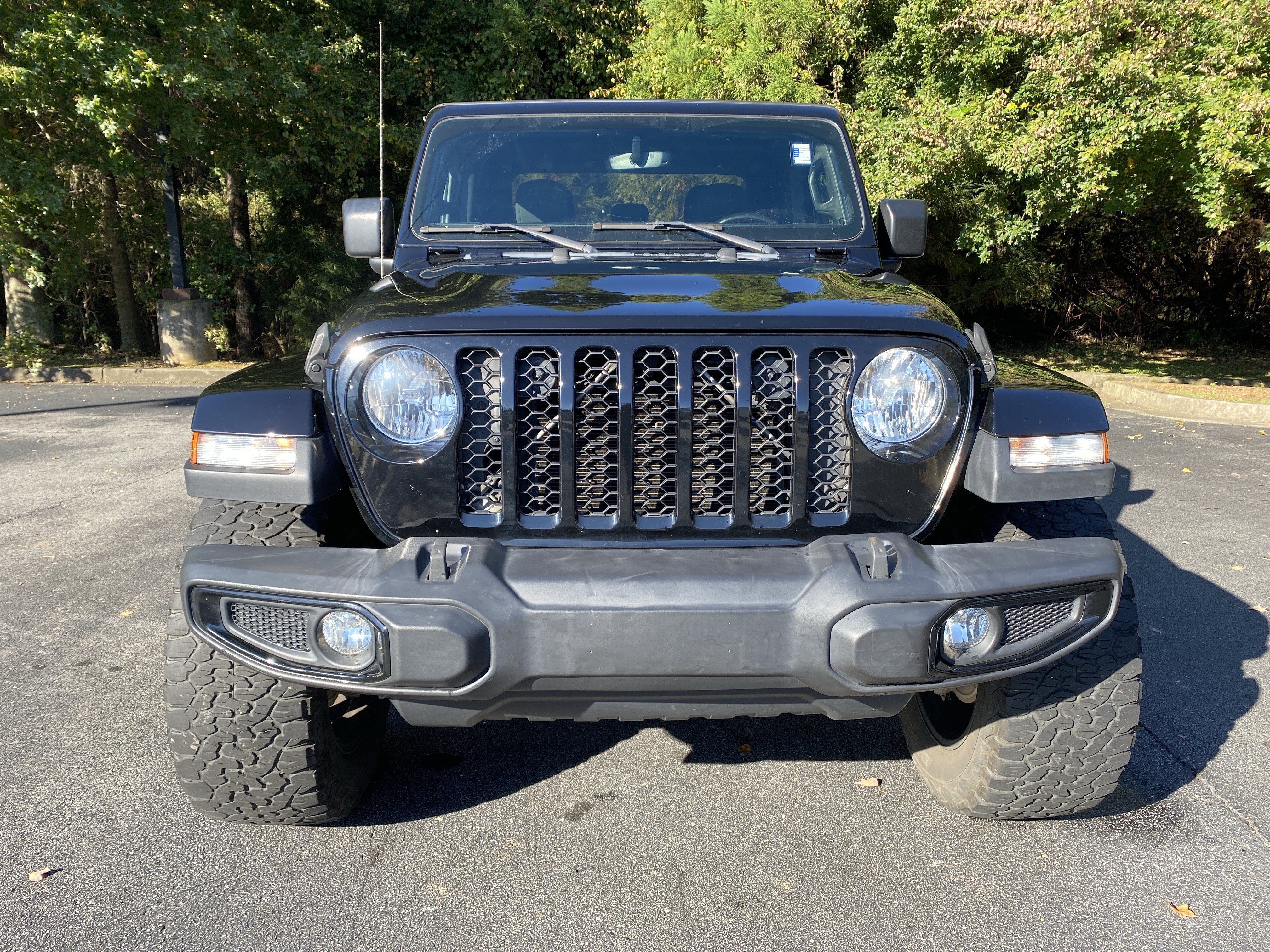 Used 2022 Jeep Gladiator Sport AWD/4WD image 3