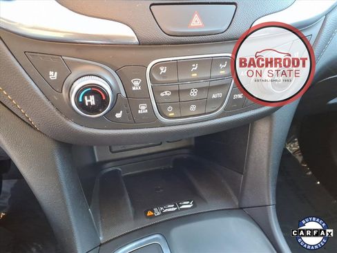 Used 2020 Chevrolet Equinox Premier image 11