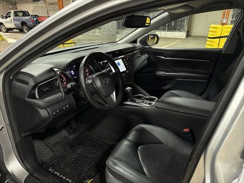 Certified 2019 Toyota Camry XSE image 28
