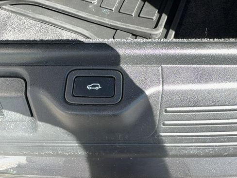 Used 2016 Land Rover Range Rover Supercharged AWD/4WD image 30