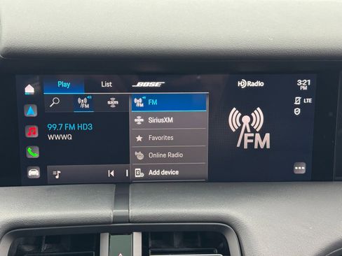 Used 2023 Porsche Taycan image 27