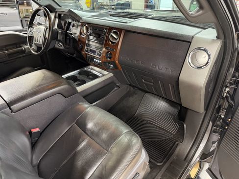 Used 2011 Ford F250 Lariat w/ Lariat Interior Pkg AWD/4WD image 20