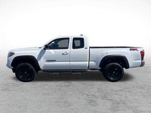 Certified 2023 Toyota Tacoma SR5 w/ SX Package AWD/4WD image 8