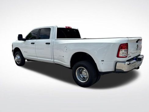 Used 2024 RAM 3500 Big Horn AWD/4WD image 3