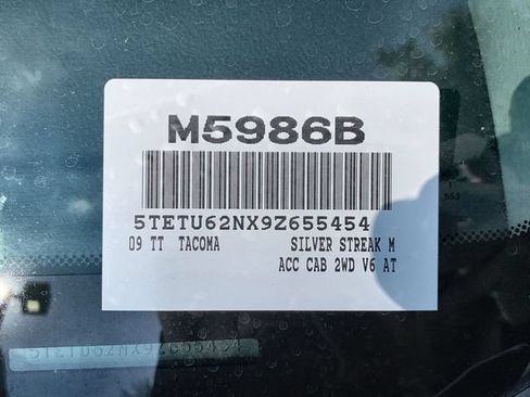 Used 2009 Toyota Tacoma PreRunner w/ SR5 Pkg #2 RWD image 47