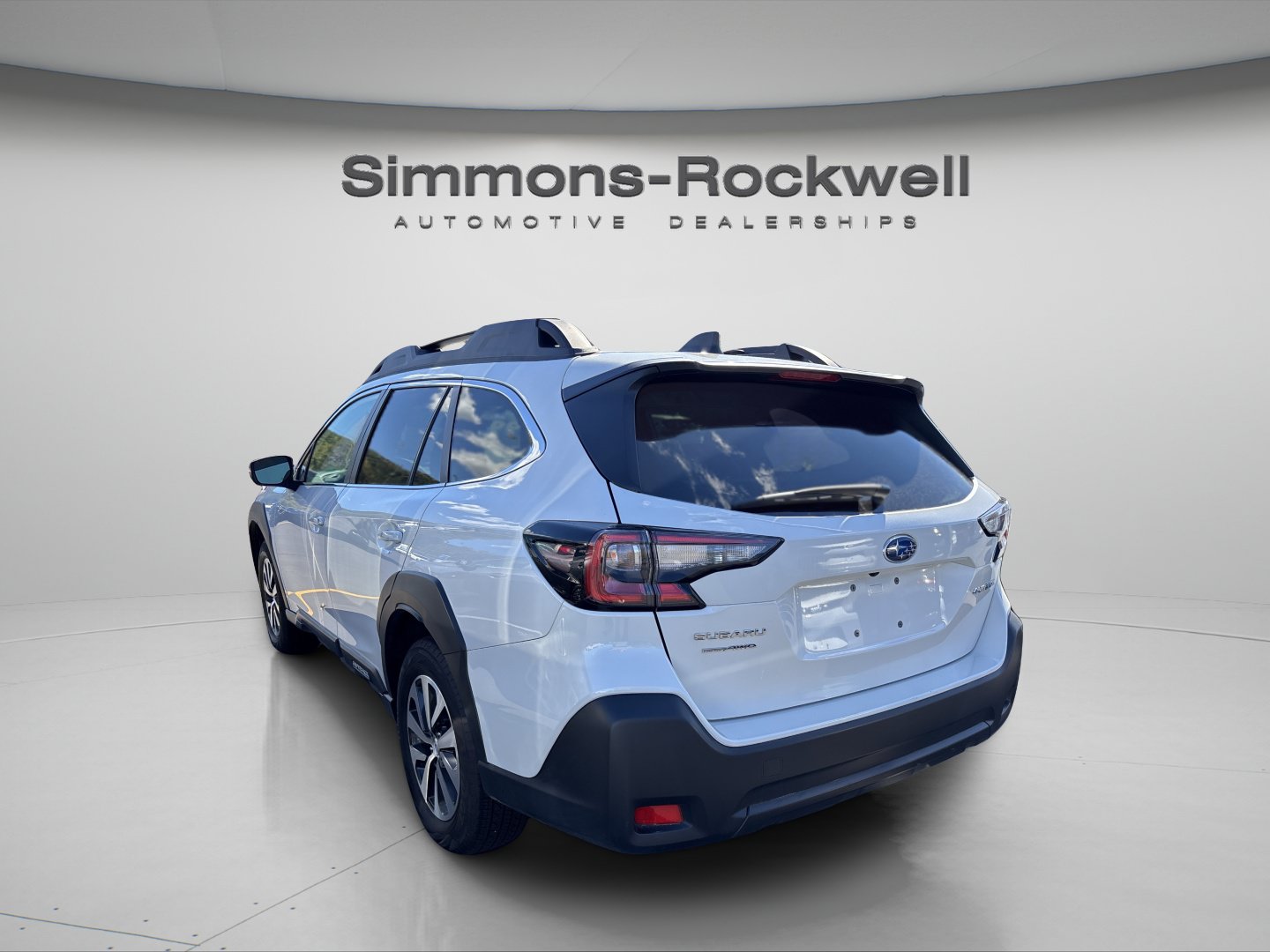 Used 2025 Subaru Outback Premium AWD/4WD image 3