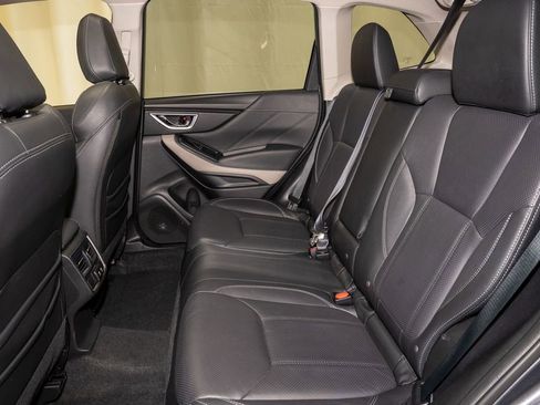 Used 2024 Subaru Forester Limited image 9