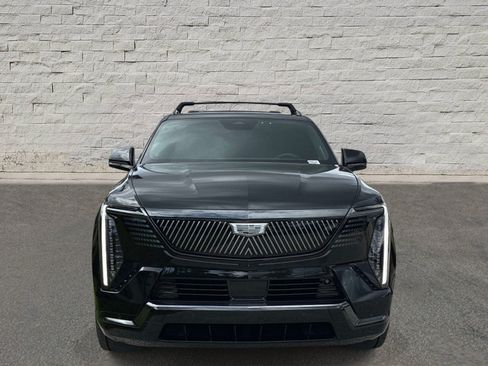 Certified 2025 Cadillac Escalade IQ Sport 2 w/ LPO, ONYX Package AWD/4WD image 7