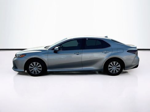 Used 2022 Toyota Camry LE FWD image 8