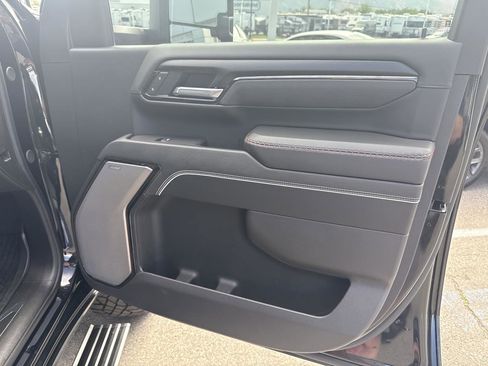 Used 2025 GMC Sierra 2500 AT4X w/ AT4X AEV Edition AWD/4WD image 28