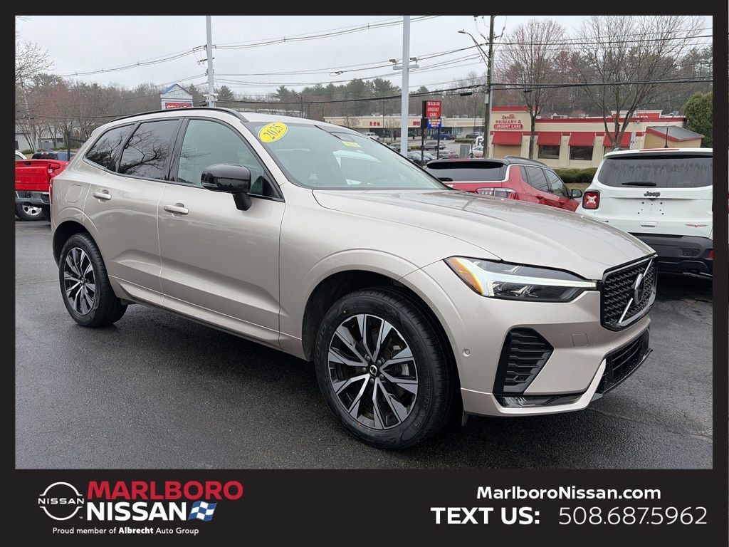 Used 2025 Volvo XC60 B5 Plus AWD/4WD image 1