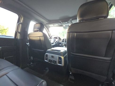 Used 2018 Ford F150 Lariat AWD/4WD image 18