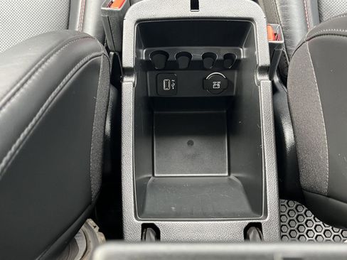 Used 2020 Jeep Cherokee Trailhawk AWD/4WD image 23