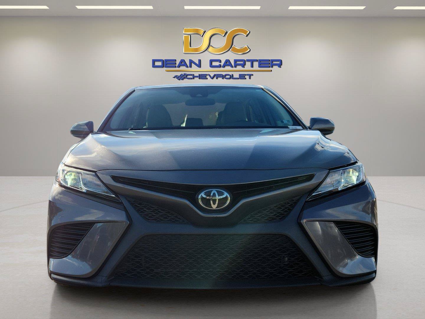 Used 2019 Toyota Camry SE FWD image 8
