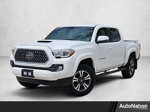 Used 2019 Toyota Tacoma TRD Sport w/ Technology Package RWD image 1