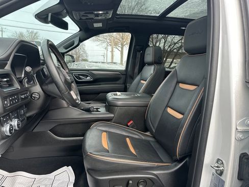 Used 2023 GMC Yukon XL AT4 w/ AT4 Premium Plus Package image 9