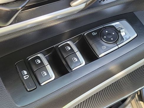 Used 2021 Kia Telluride LX FWD image 20