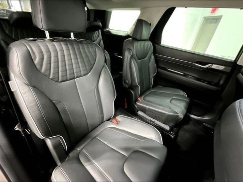 Used 2024 Hyundai Palisade Limited image 35