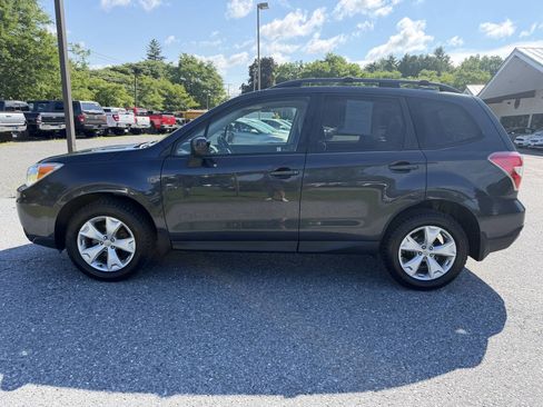 Used 2016 Subaru Forester 2.5i Premium w/ All-Weather Package AWD/4WD image 2