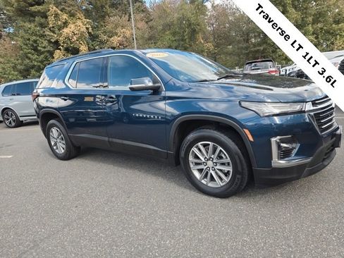 Used 2023 Chevrolet Traverse LT image 7