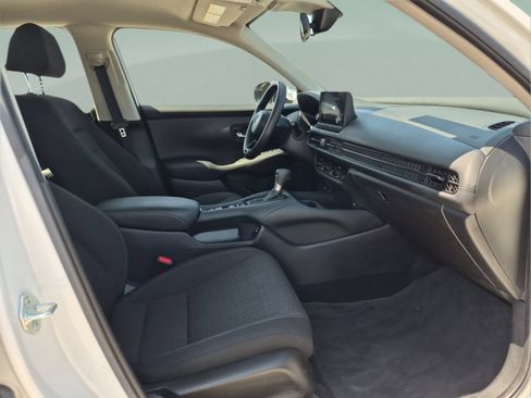 Certified 2024 Honda HR-V LX image 20