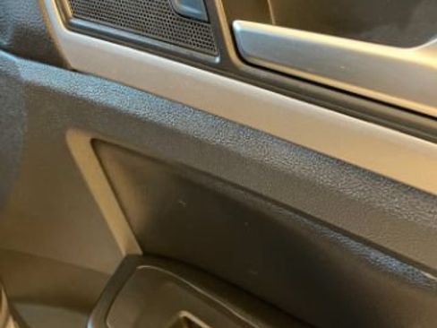Used 2020 Volkswagen Atlas SE w/ Panoramic Sunroof Package FWD image 24